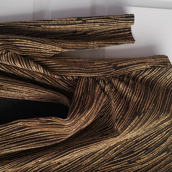 🪸🪸🪸JOHNPAULRICHARD Textured Dress Blouse🪸🪸🪸 - Picture 2 of 7